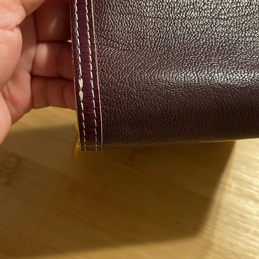 Authentic Vintage Louis Vuitton International Wallet Suhali leather